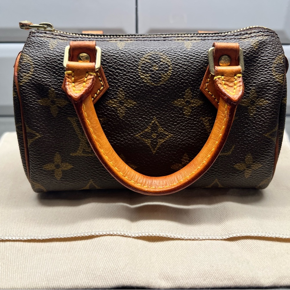 Louis Vuitton Monogram Mini Sac HL Speedy